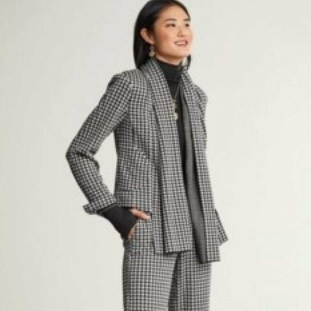 Cabi Black/White hounds tooth, slightly cropped wide-scarf collar cardigan, Sz L